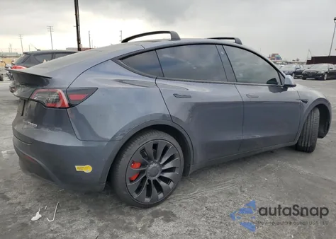 2022 Tesla Model Y из США, поврежденный, VIN 7SAYGDEF9NF405384